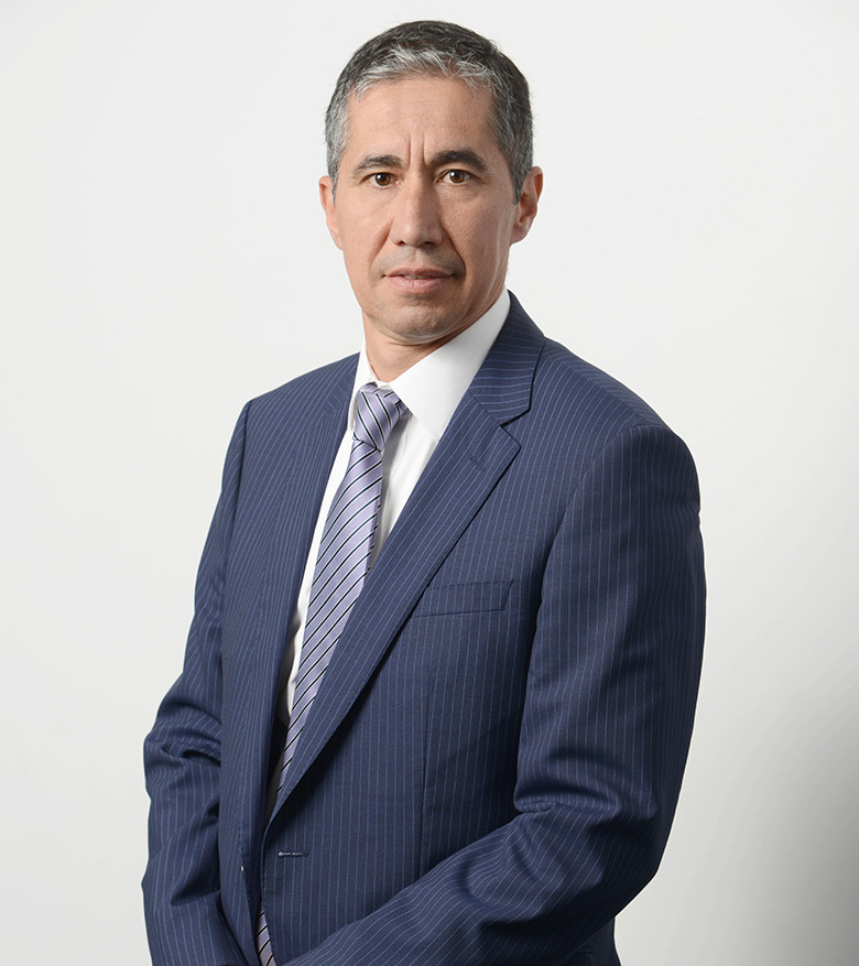 Dr. Javier Ugarte Uribe